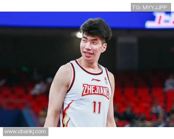 余嘉豪西乙常规赛首秀，全场3中1仅得9分3篮板，赛后主动找教练复盘！