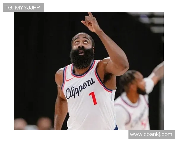 哈登快船生涯第7次拿到三双，追平队史纪录