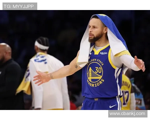 本赛季三分命中数最多10位球星：哈登93记第五，库里和新秀并列