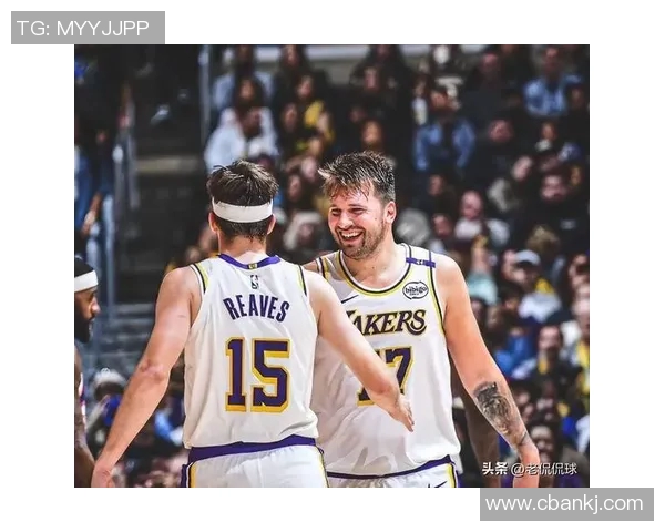 湖人憾负雄鹿！詹姆斯燃尽，众配角发挥，艾顿东契奇攻守全翻车！